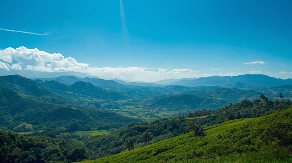 Eternal spring climate and lush green mountains in Grecia Costa Rica